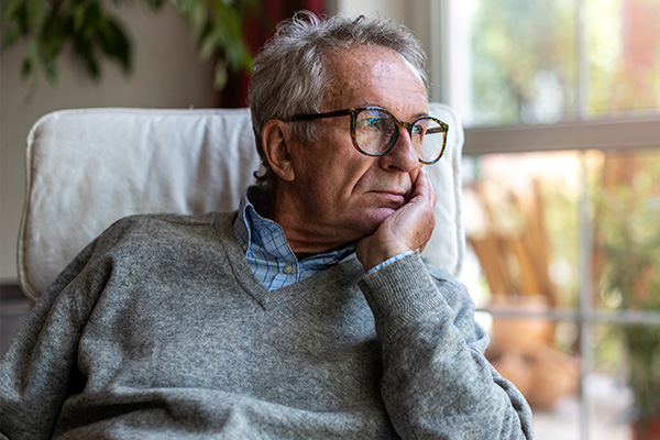 Who-its-For-Cloudy-vision-and-glasses-1-Fayyaz-Musa-Yorkshire-Eye-Doctor-Elland-Yorkshire